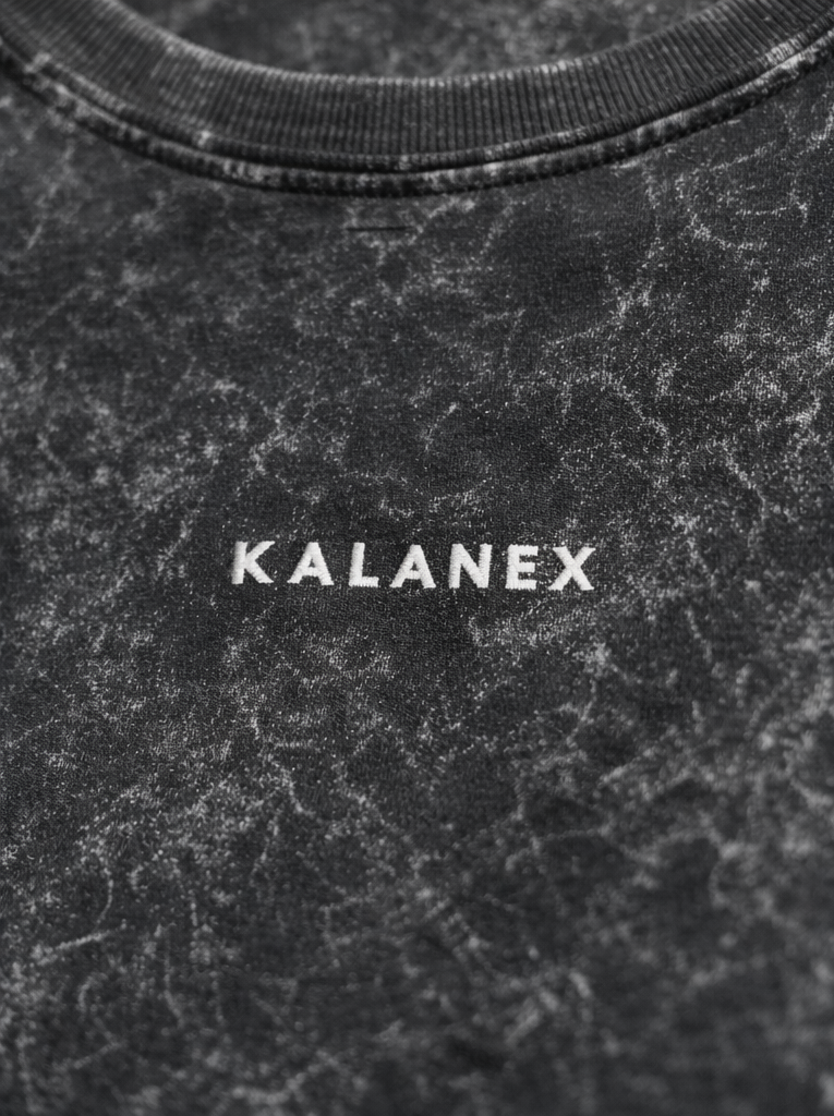 Kalanex Minimal Embroidered Logo Streetwear Oversized Tee